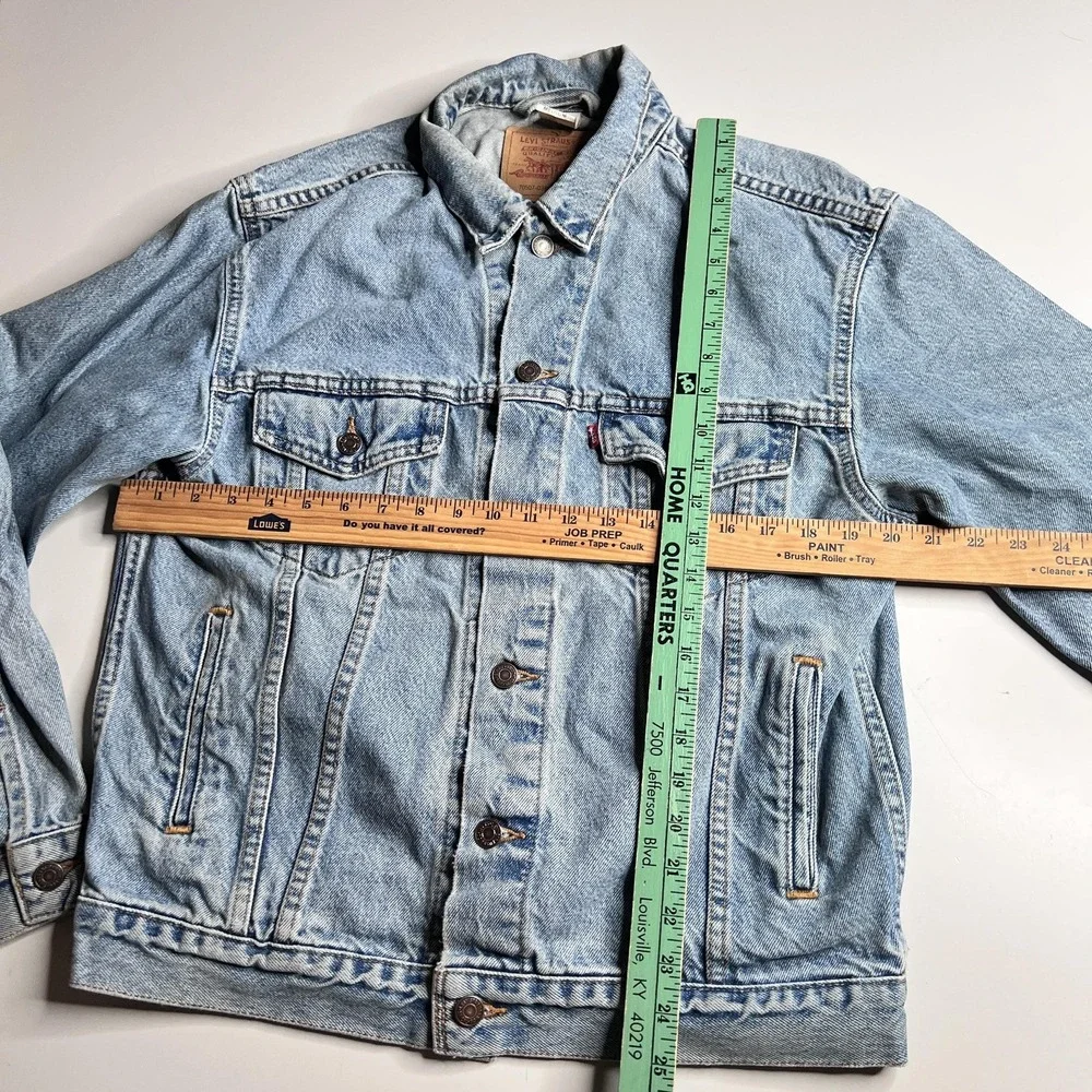 Levis Mens Relaxed Trucker Jacket Light Wash Denim Blue 70507-0389 Medium